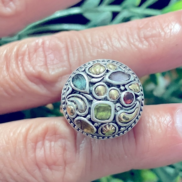 ❗️FINAL PRICE❗️18K Yellow Gold Details and 925 Sterling Silver Dome Ring - Picture 3 of 11